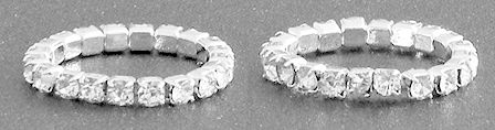 A Pair of White Stone Studded Stretchable Toe Ring