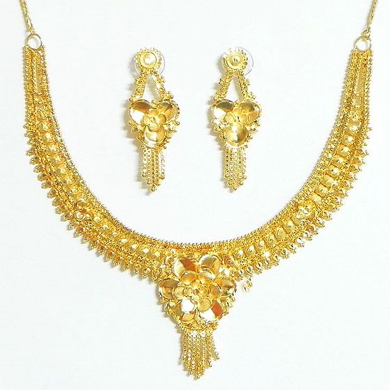 Gold Plated Bridal Necklace Set with Adjustable Chain