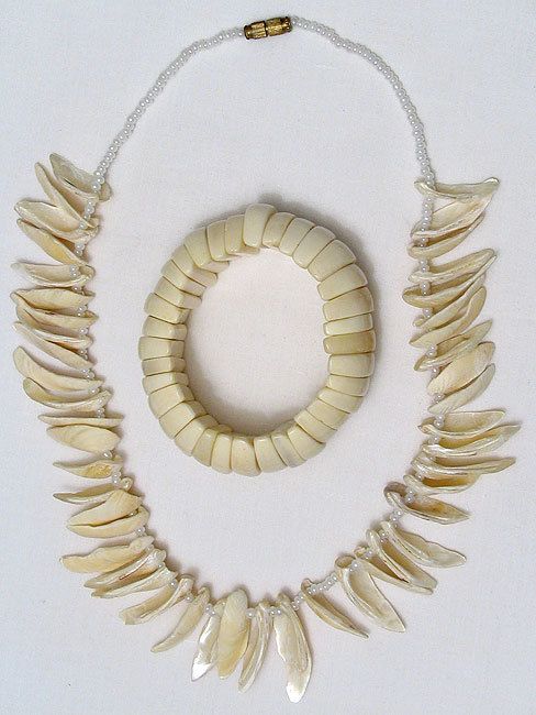 necklaces,shell jewelry