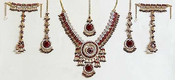 Maroon Stone Studded Necklace Set - 6279 main image 1