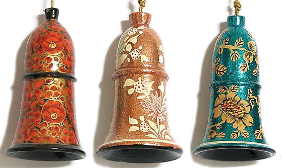 Kashmiri Hand-painted Papier-mâché Christmas Ornament