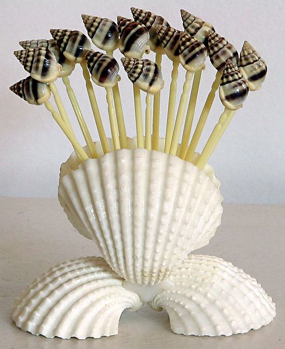 Toothpick Holder with Toothpicks