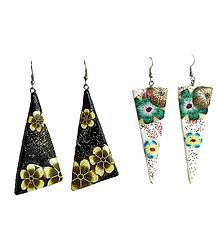 Set of 2 Pairs Black and White Painted Rubber Glitter Earrings