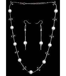 White Bead Necklace Set