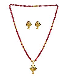 Red Crystal and Carved Gold Plated Bead Necklace Set