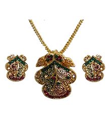 Green and Red Meenakari Jali Pendant with Earrings