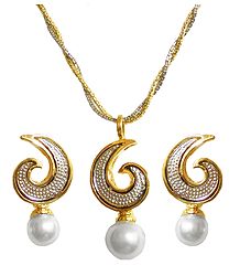 Gold Plated Chain with Pendant and Earrings