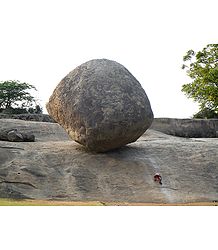 Balancing Rock, Mahabalipuram - Tamil Nadu, India