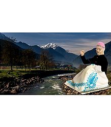 Kashmiri Shawl Weaver Photo - Unframed Photo Print on Paper