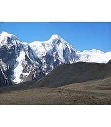 Way to Gurudongmar Lake - North Sikkim, India