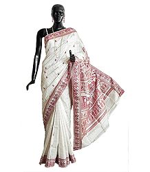 White Baluachari Silk Saree with Maroon Check, All-Over Boota and Woven Mahabharata Scene on the Pallu and Border