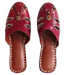 Ladies Camel Leather Jooti