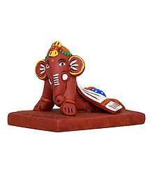 Baby Ganesha - Terracotta Statue