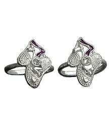 White Stone Studded Toe Ring