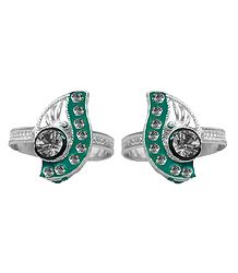 White Stone Studded on Green Laquered Paisley Design Adjustable Metal Toe Ring